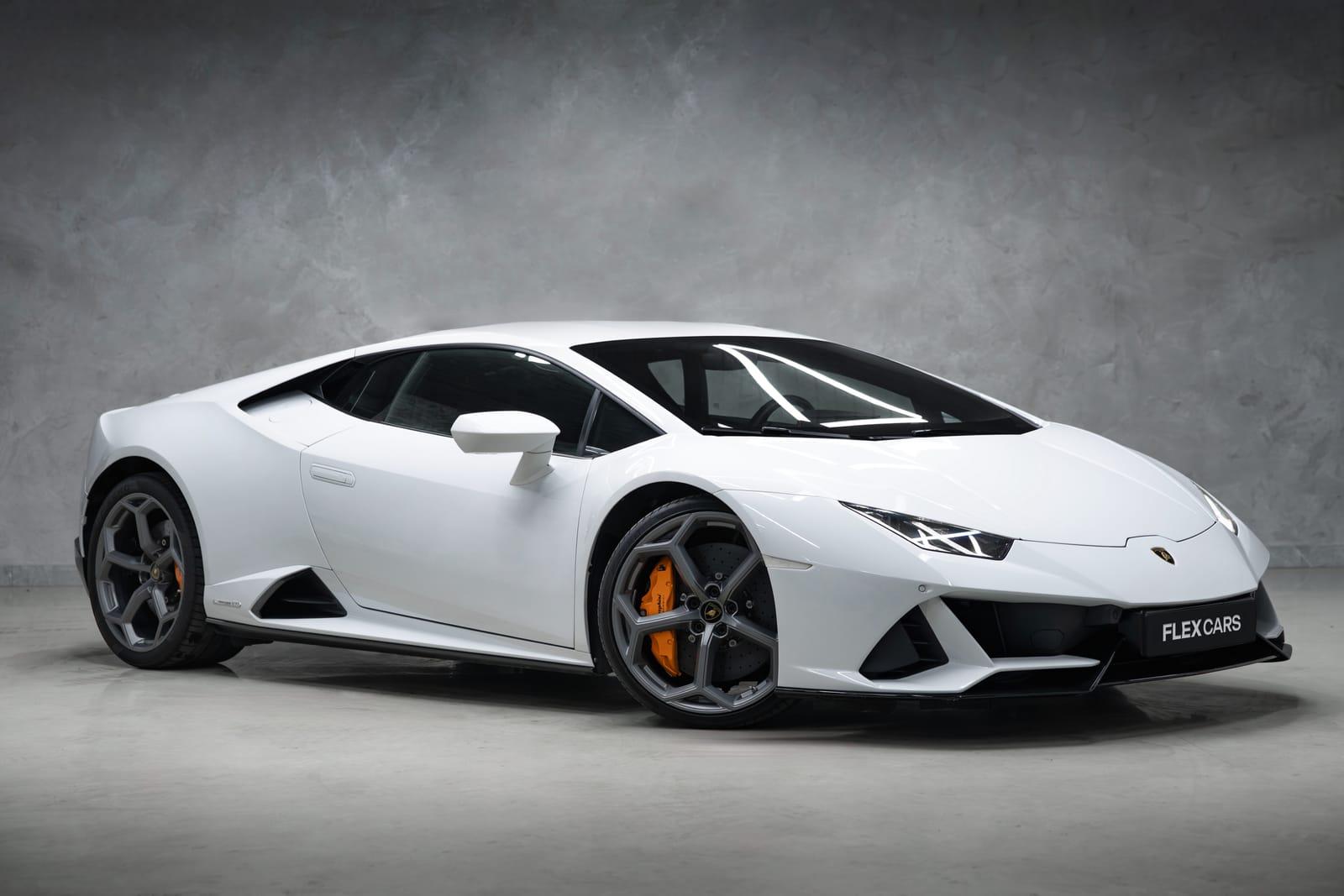 Lamborghini Huracán (белый) — экстерьер