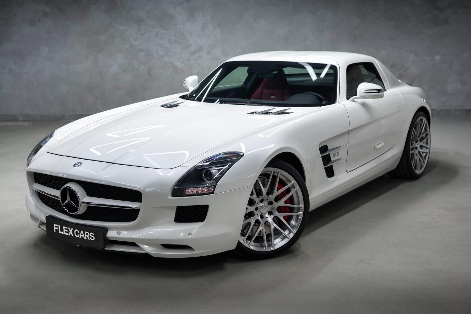 Mercedes-AMG SLS — двери крыло чайки